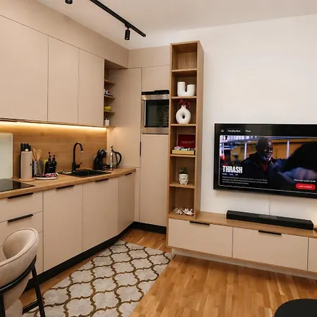 Urban Getaway With Free Parking Апартаменты