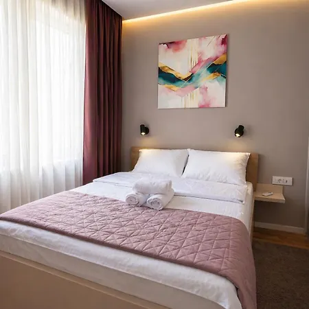 Urban Getaway With Free Parking Апартаменты Сараево